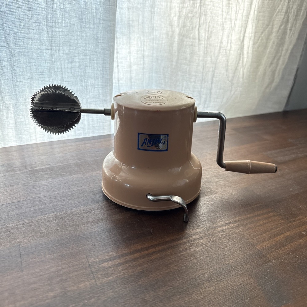 Vintage Stainless Steel High Quality Vacuum Based Coconut Scrapper Anjali